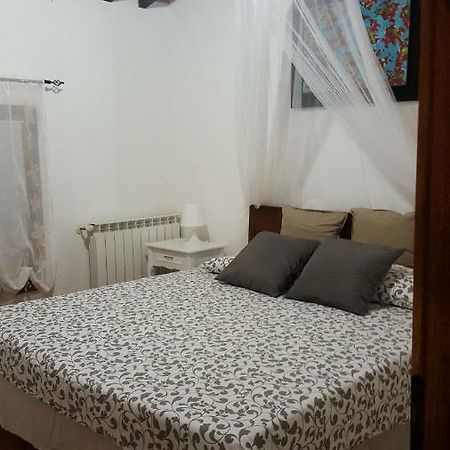 Apartmán Il Borgo Dei Pini Vinci Exteriér fotografie