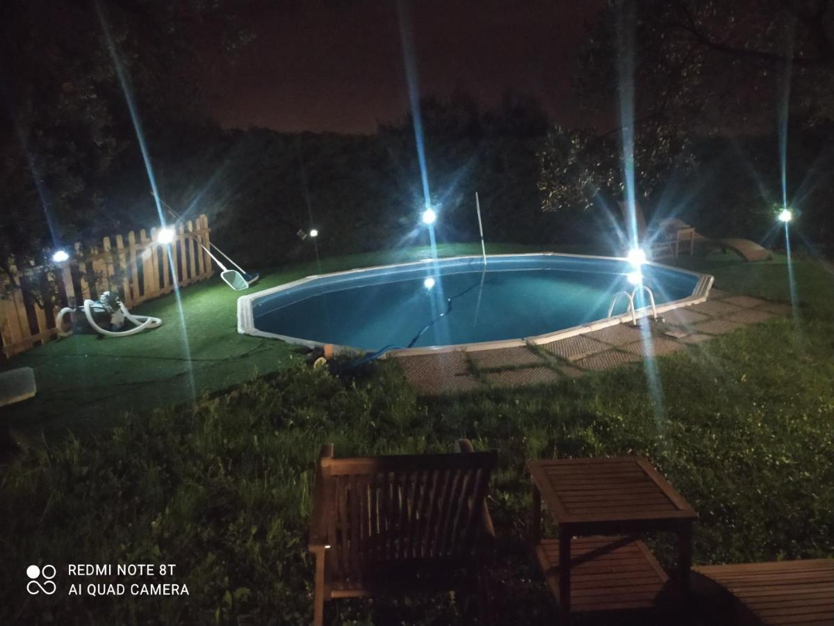 Apartmán Il Borgo Dei Pini Vinci Exteriér fotografie