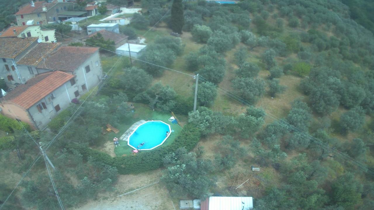 Apartmán Il Borgo Dei Pini Vinci Exteriér fotografie