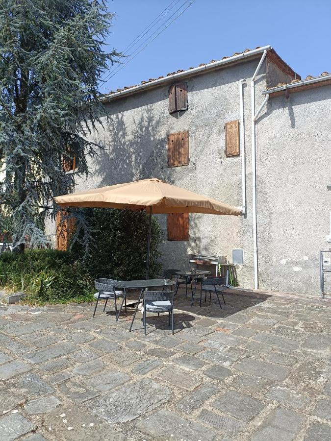 Apartmán Il Borgo Dei Pini Vinci Exteriér fotografie