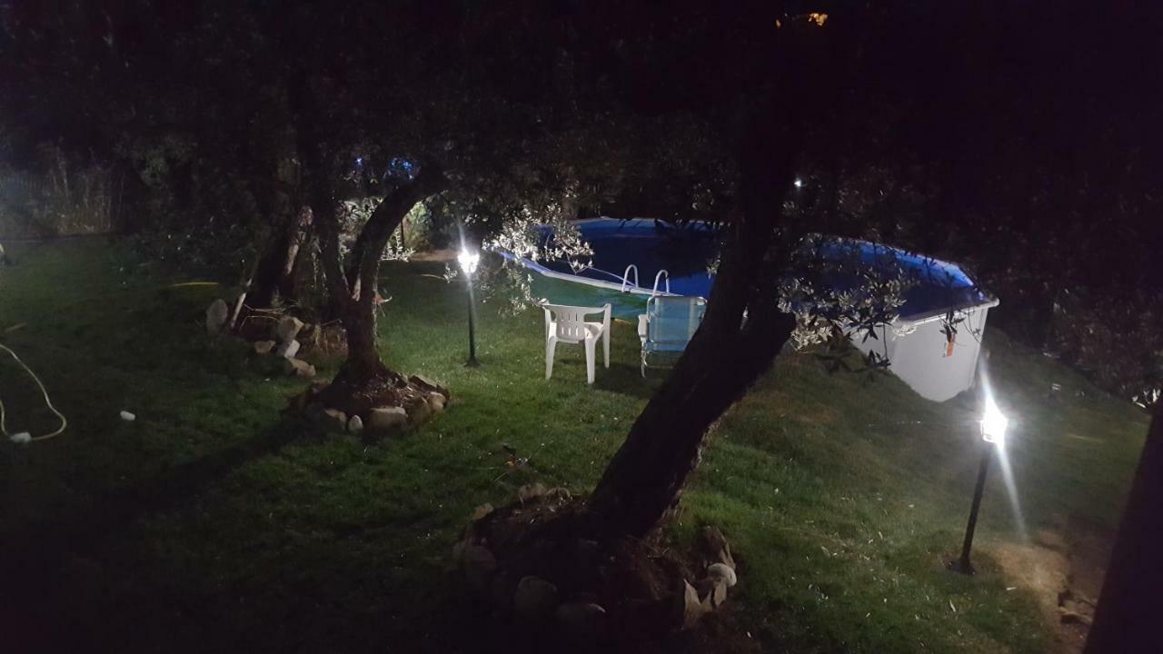 Apartmán Il Borgo Dei Pini Vinci Exteriér fotografie