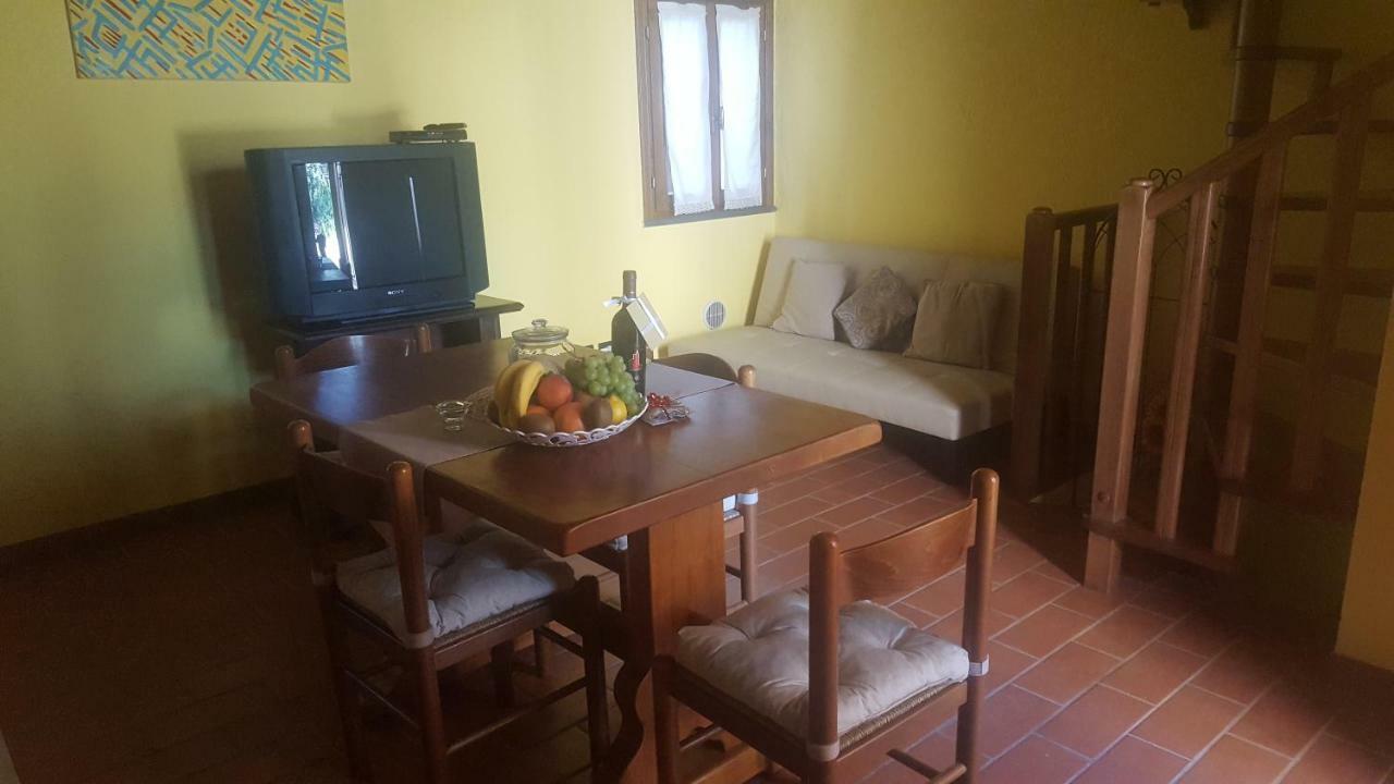 Apartmán Il Borgo Dei Pini Vinci Exteriér fotografie