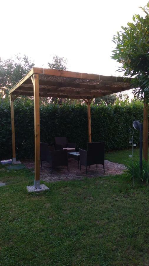 Apartmán Il Borgo Dei Pini Vinci Exteriér fotografie